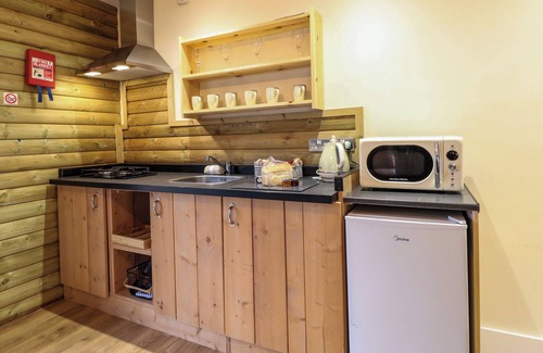 Ringstead Cottage | RABBIT WARREN LODGE, family friendly, with a garden in Snettisham