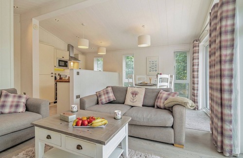 Milverton Ski Chalet | Rabbits Warren Lodge