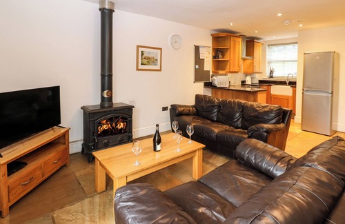 Wolsingham Cottage | RABY COTTAGE, pet friendly, with pool in Wolsingham