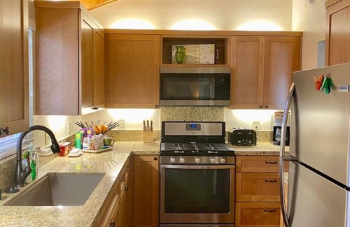 Wrightwood Apartment | RAC · King bed, Fire Pit, BBQ, Playhs, Red Apple Cab`Inn