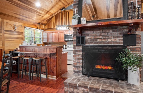 Dover Cabin | Raccoon Retreat with October Discounts!