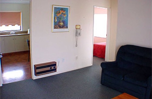 Addington Hotel | Raceway Motel