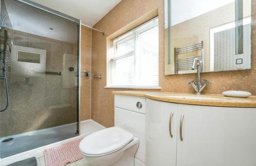 Mangotsfield House | Racing Accommodation on course