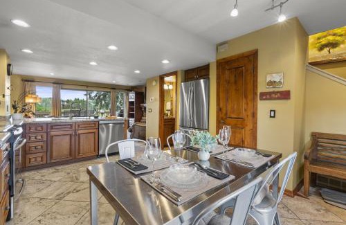 Park Meadows Apartment | Racquet Club 84 condo