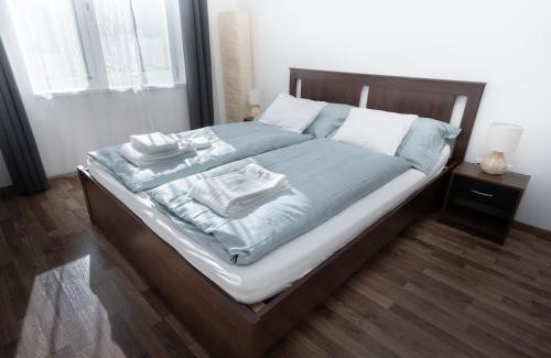 Belso-Ferencvaros Apartment | Ráday Residence at the Heart of Budapest with AC