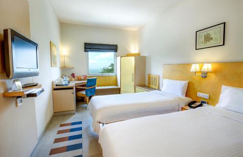 Phase 2 Hotel | Radha Hometel