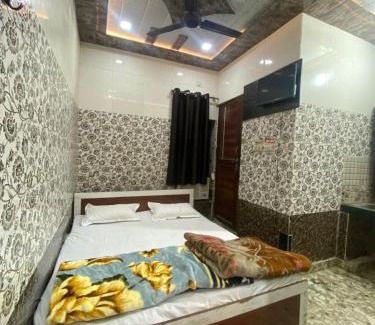Vrindavan House | radha kunj sewa dham