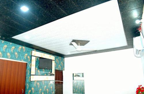 Mathura House | Radhey Krishna home stay