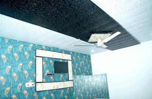 Mathura House | Radhey Krishna home stay