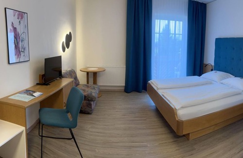 Halbenrain House | Radhotel Schischek - Doppelzimmer mit Dusche, WC