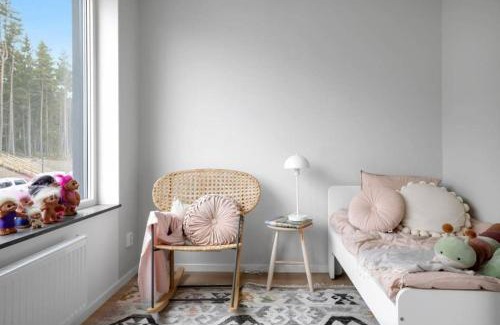 Upplands-Bro Municipality Apartment | Radhus