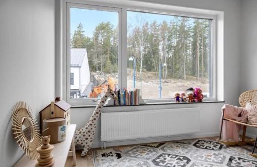 Upplands-Bro Municipality Apartment | Radhus