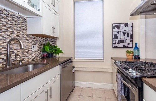 Highland Park House | Radiant Luxury Getaway | Near South End