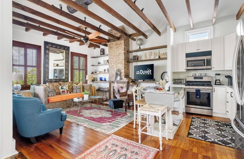 Westside Apartment | Radiant Retreat | A Cozy Haven with Eclectic Charm