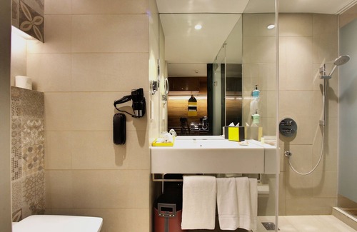 Ulsoor Hotel | Radisson Bengaluru City Center