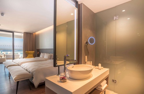 Larnaca Hotel | Radisson Blu Hotel, Larnaca