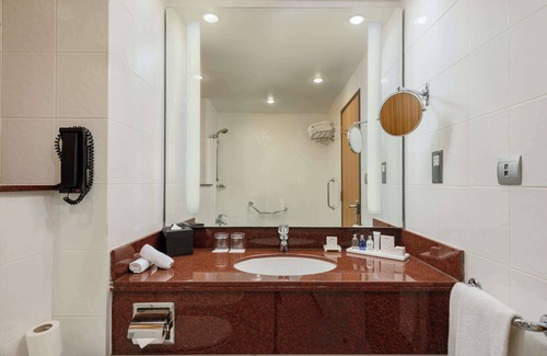 Al Khuwair Hotel | Radisson Blu Hotel, Muscat