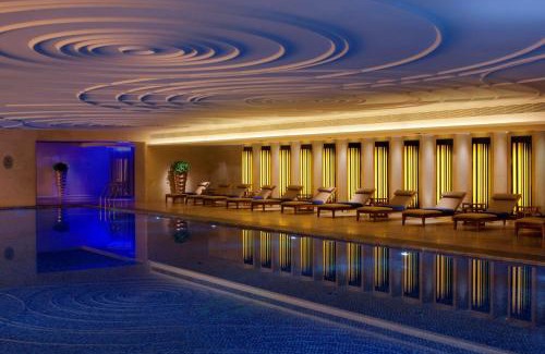 Nan An Hotel | Radisson Blu Plaza Chongqing - Free 2 bottle of local beer per room During Stay