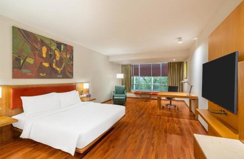 Green Valley Hotel | Radisson Blu Plaza Hotel Hyderabad Banjara Hills