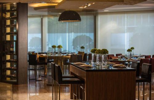 Changning Hotel | Radisson Collection Hotel, Yangtze Shanghai