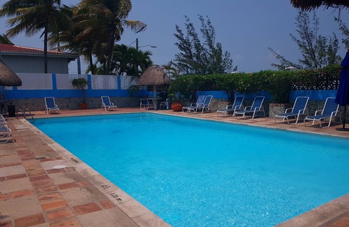 Fort George Hotel | Radisson Fort George Hotel and Marina