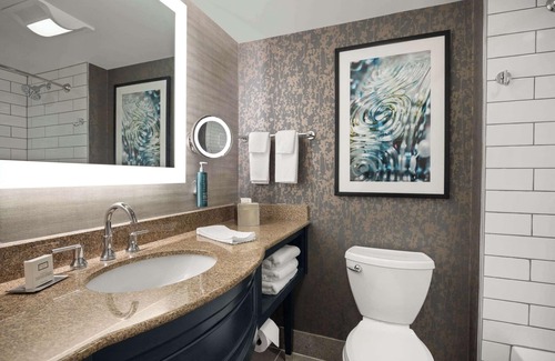 Gaffer District Hotel | Radisson Hotel Corning