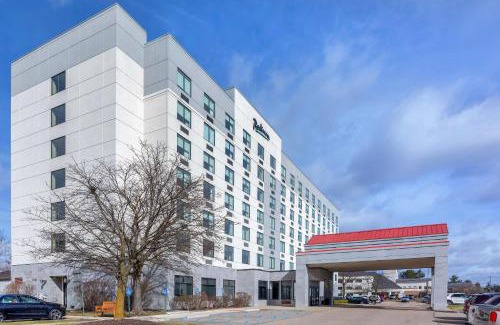 Romulus Hotel | Radisson Hotel Detroit Metro Airport