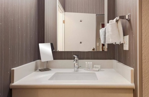 Greater Greenspoint Hotel | Radisson Hotel Houston Intercontinental Airport North