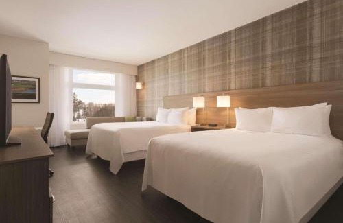 Hanwell Hotel | Radisson Kingswood Hotel & Suites, Fredericton
