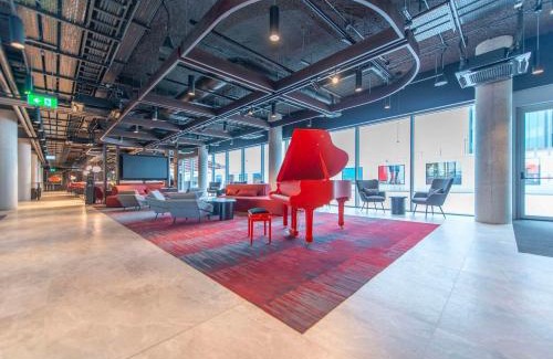 Roscoe Hotel | Radisson RED Galway