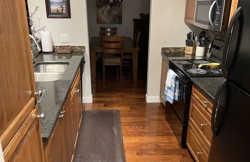 East Kootenay Condo | Radium Cozy Condo @The Peaksn