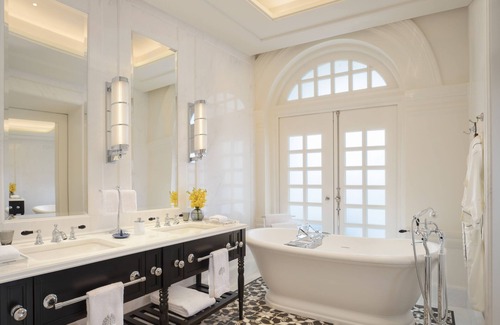 Colonial District Hotel | Raffles Singapore