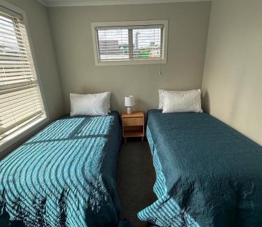 Raglan Hotel | Raglan Sunset Motel and Conference Venue