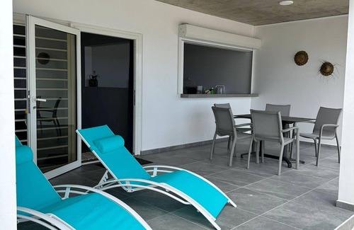 Teahupoo Apartment | RAIATEA - Uparu Seaside Apartment