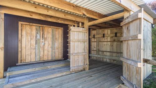 Raurimu House | Railside Chalet - Raurimu Holiday Home