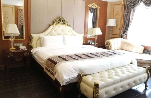 Dalian City Center Hotel | Railway 1896 Garden Hotel