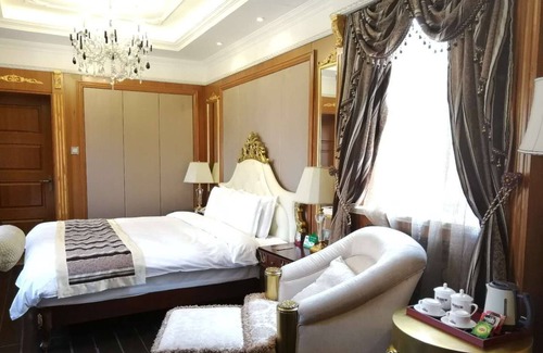 Dalian City Center Hotel | Railway 1896 Garden Hotel