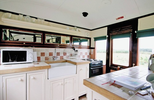 Stowmarket Cottage | Railway Carriage Two - E5601
