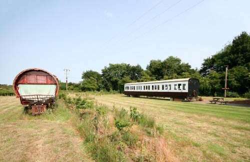 Stowmarket House | Railway Carriage Two - E5601