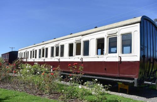 Stowmarket House | Railway Carriage Two - E5601