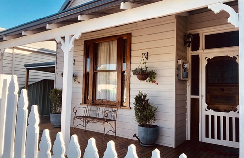 Bunbury Cottage | Railway Cottage, Gorgeous Heritage Award Winner.