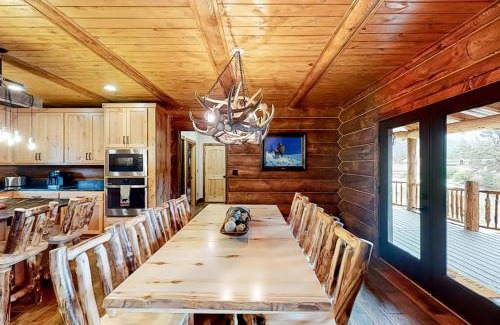 Rio Vista Estates House | Railway River Retreat RRR