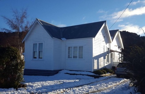 Ohakune House | Railway Row Holiday Home, The Junction, Ohakune.