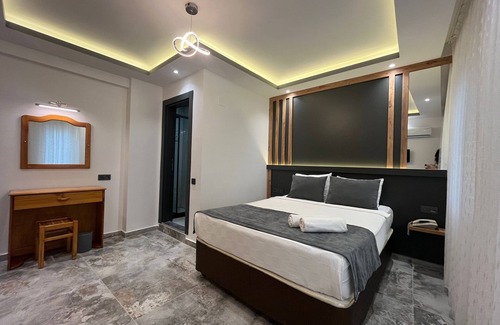 Artikli Hotel | Rain Hotel