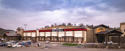 Yreka Resort | Rain Rock Casino Resort Hotel
