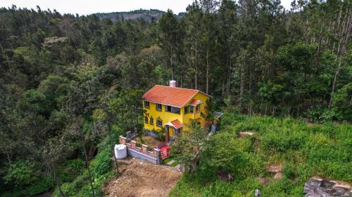 Yercaud Villa | Rain Rock Villa