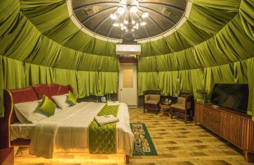 Yercaud Villa | Rain Rock Villa