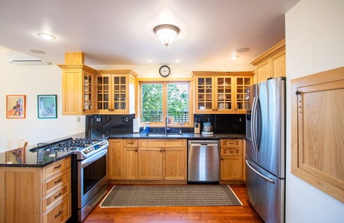Park Point House | Rainbow Beach on Lake Superior | A Lakeside Escape on Park Point