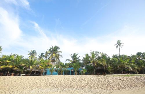 Hambantota District House | Rainbow Beach Villa