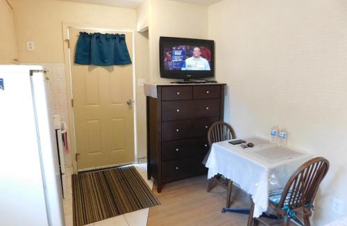 Niagara Falls Bed & Breakfast | Rainbow Bed & Breakfast